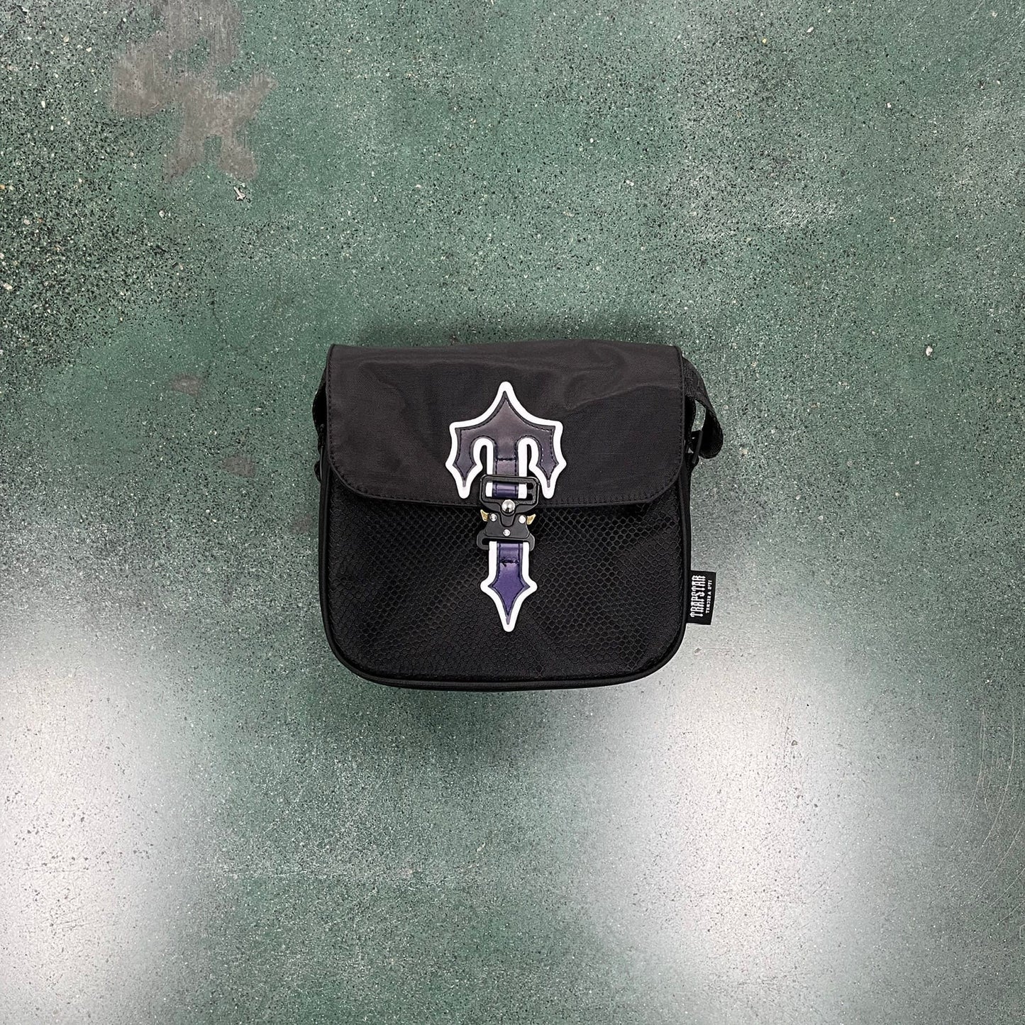 MESSENGER BAG 1.0 - BLACK / BLUE GRADIENT