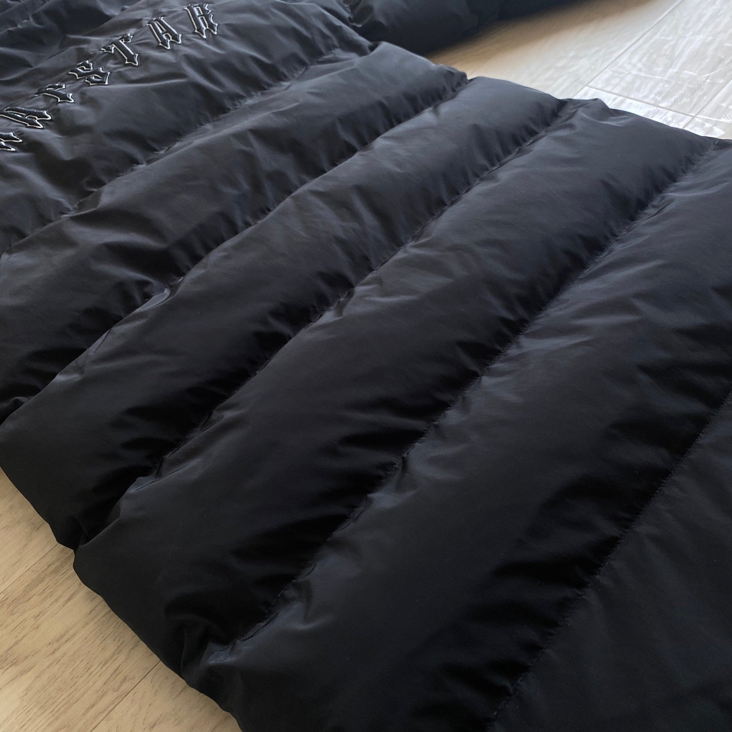 Oversized Irongate Puffer Jacket - Black