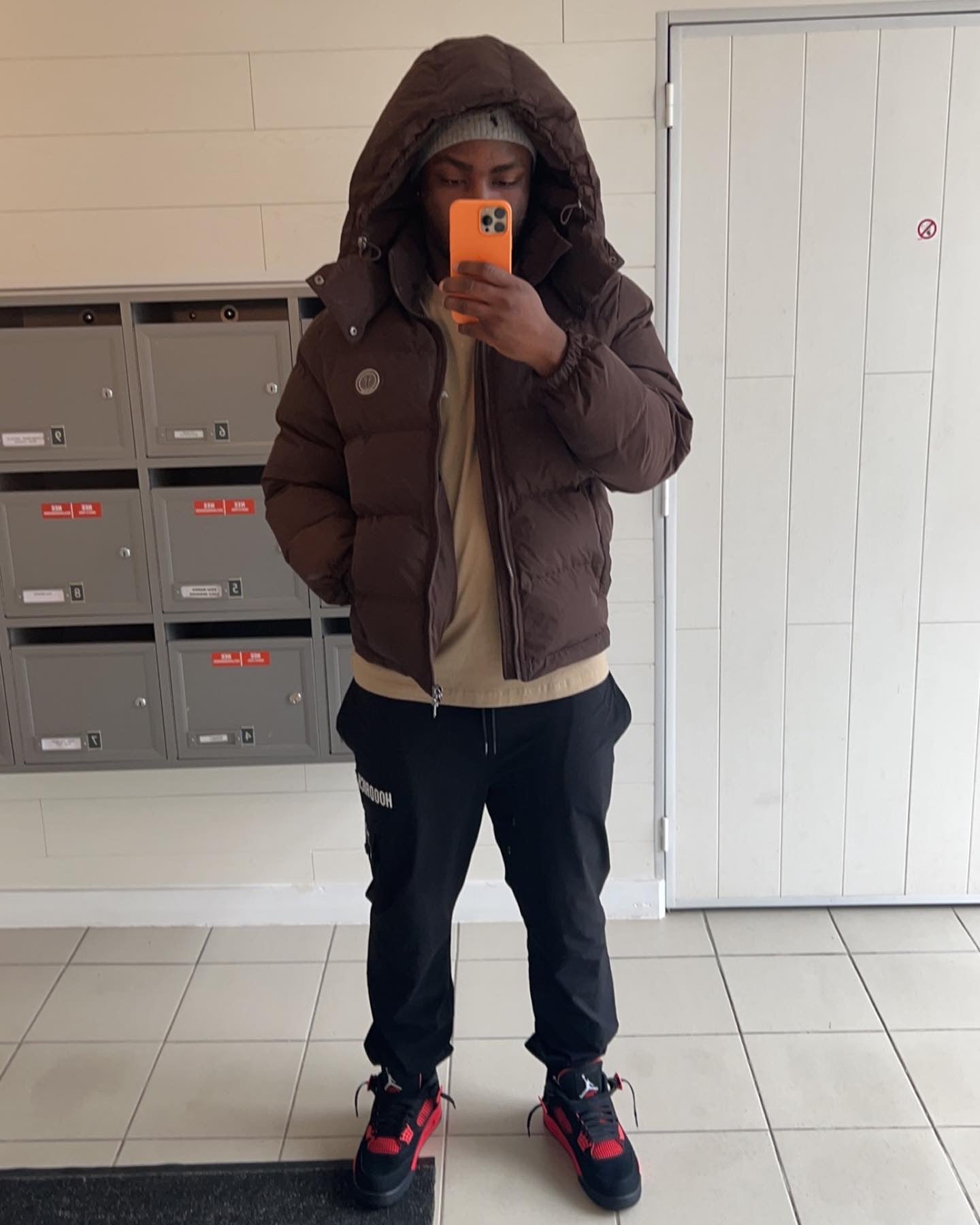 PUFFER JACKET-Brown
