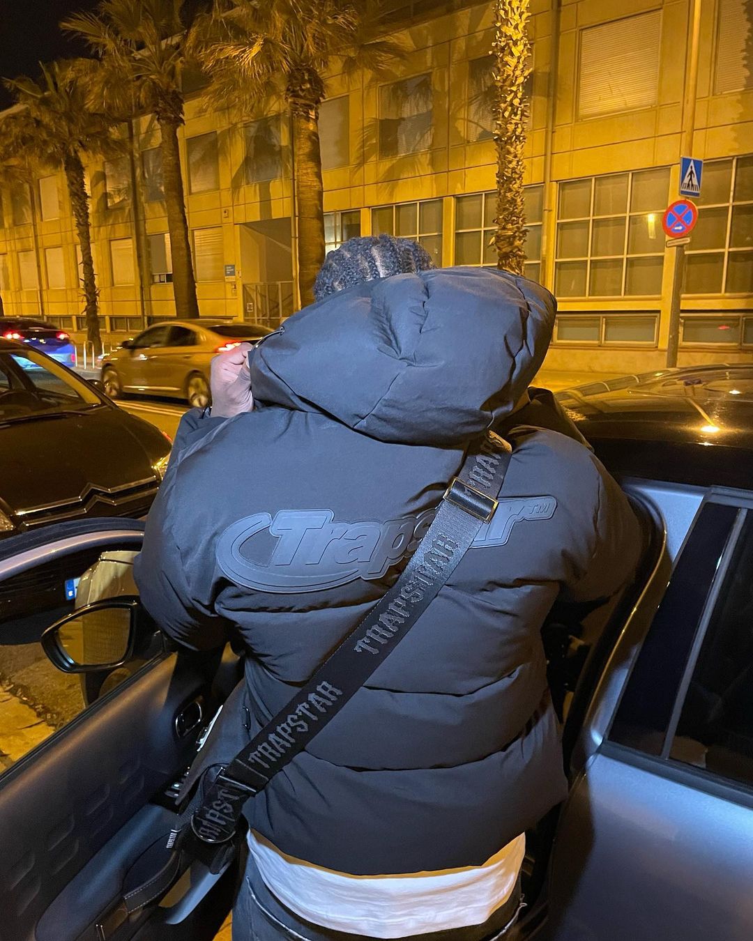 HYPERDRIVE TECHNICAL PUFFER-BLACK EDITION