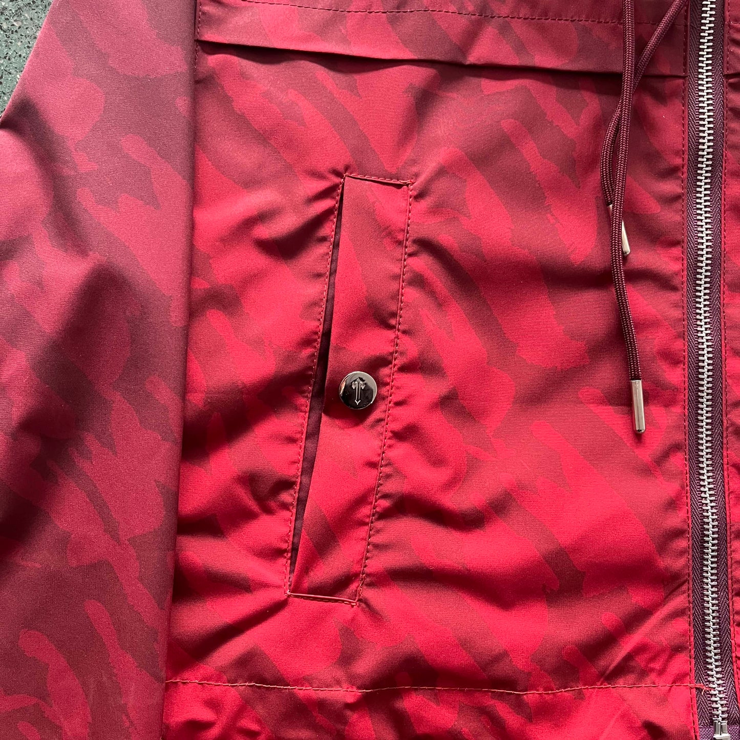 WOMEN IRONGATE T WINDBREAKER - RED
