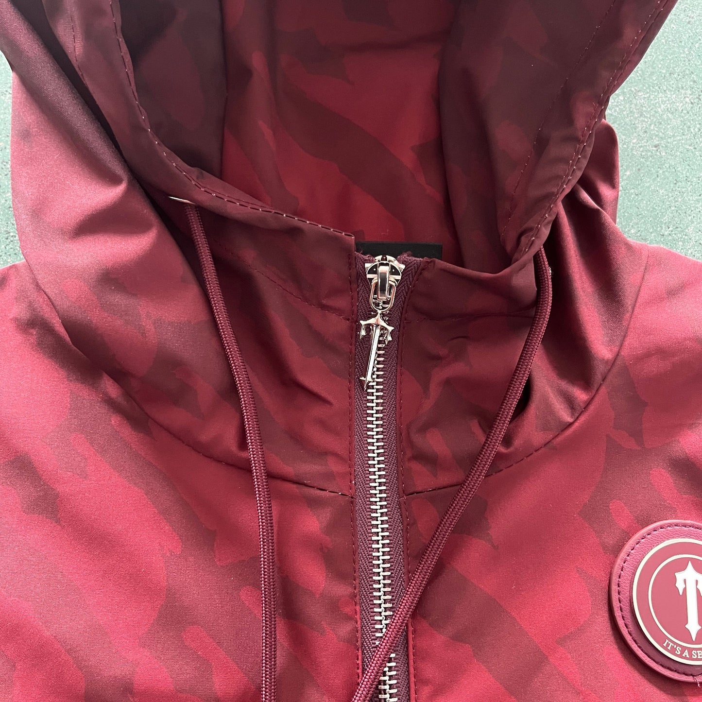 WOMEN IRONGATE T WINDBREAKER - RED