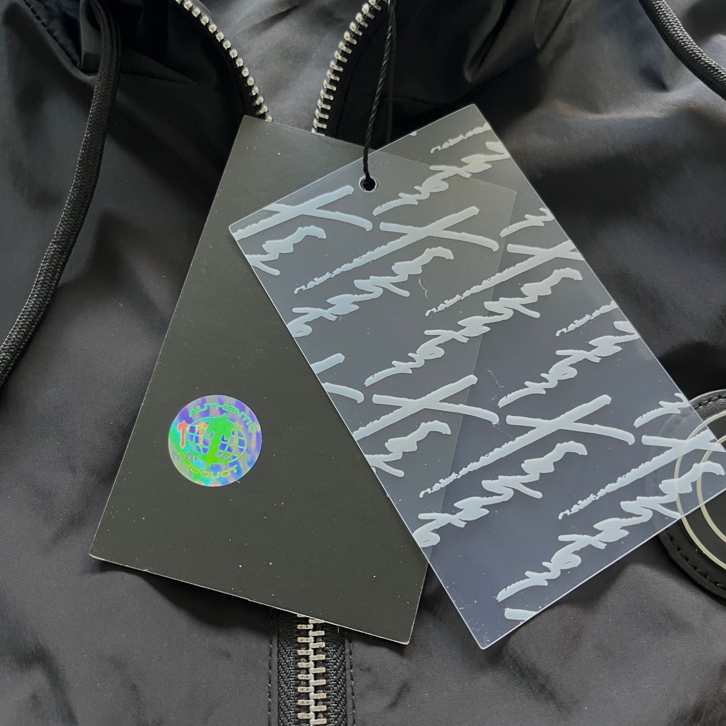 irongate T windbreaker-black