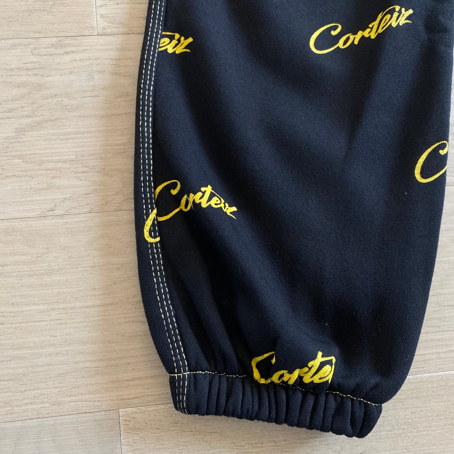 corteiz black joggers