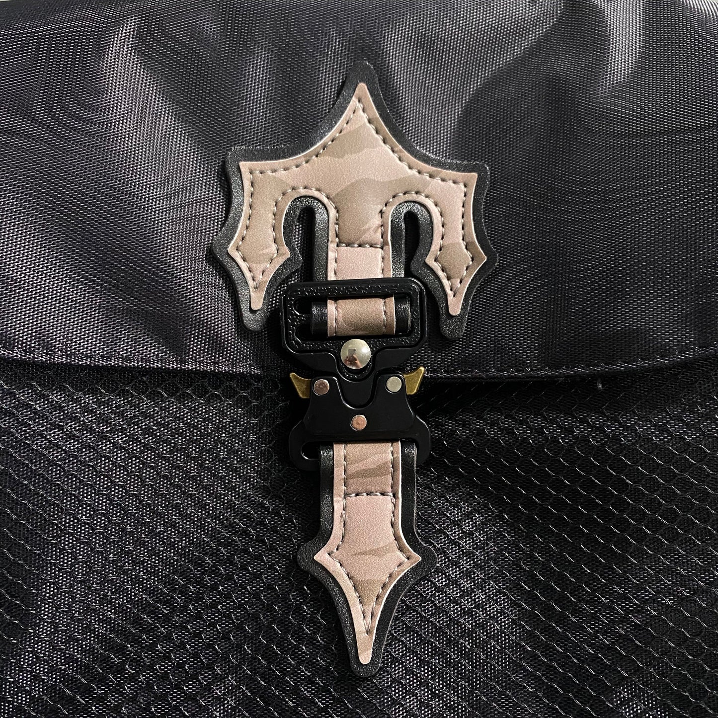 1.0 Bag -Black/Tiger camo