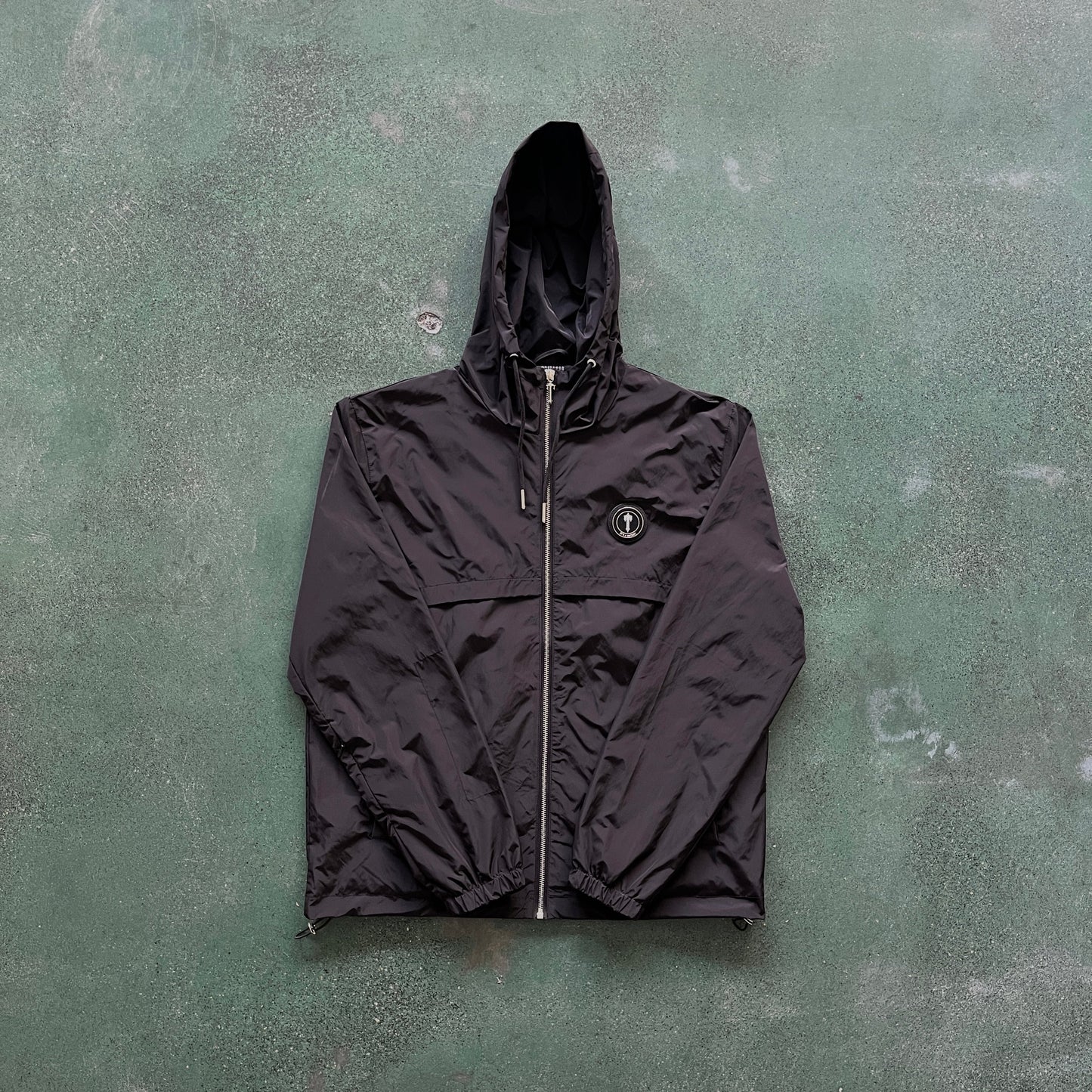 irongate T windbreaker-black