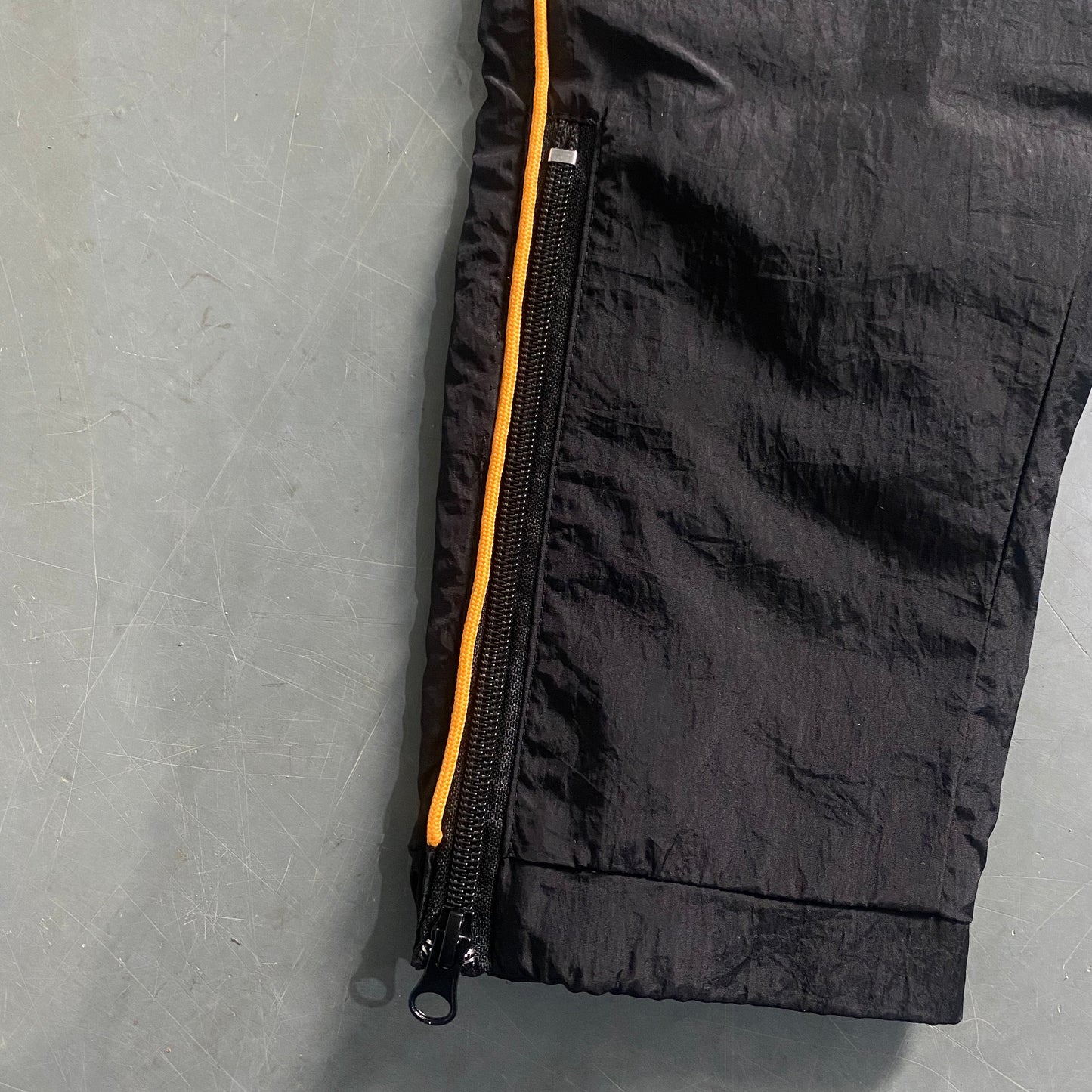 arch panel shellsuit