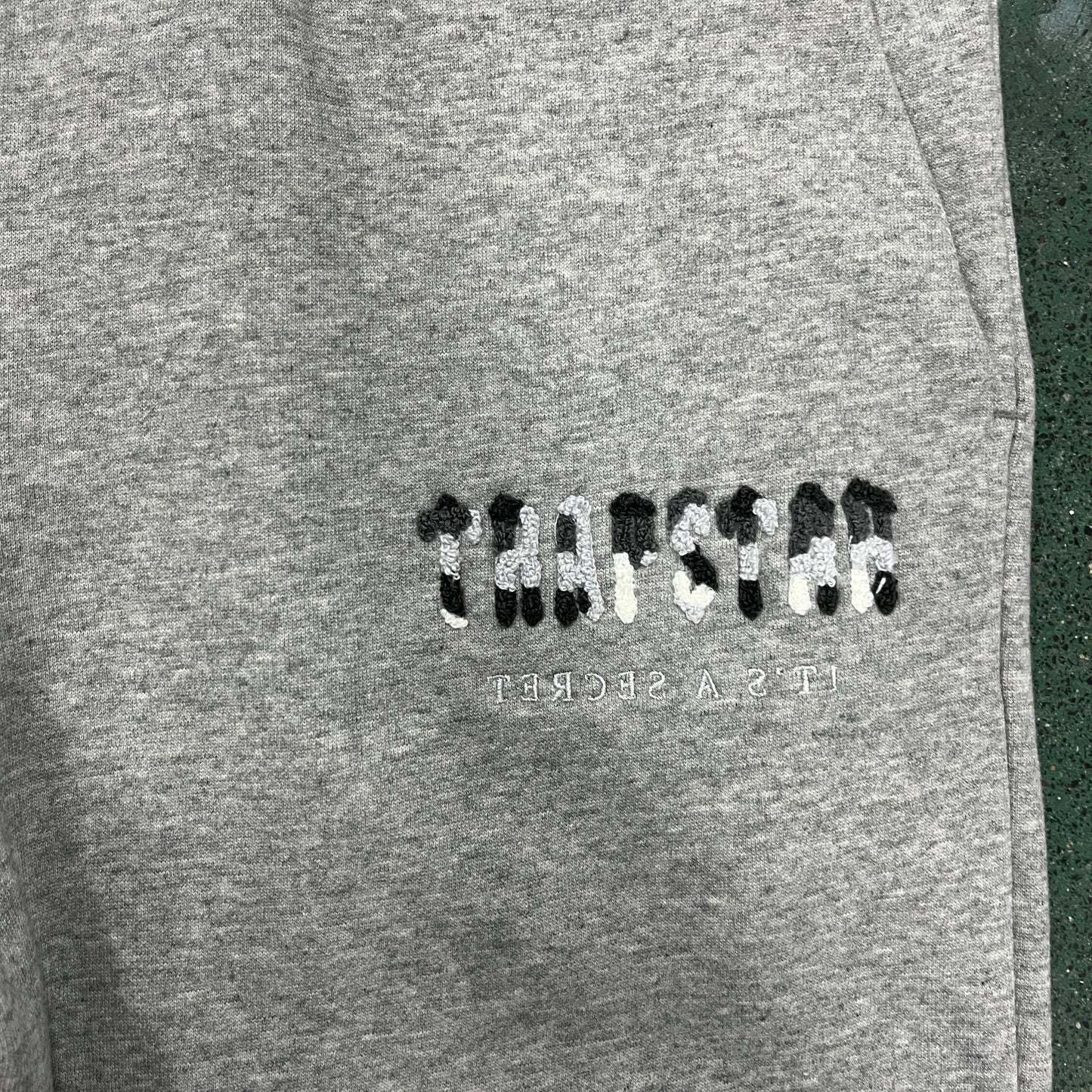 chenille decoded hoodie tracksuit-camo
