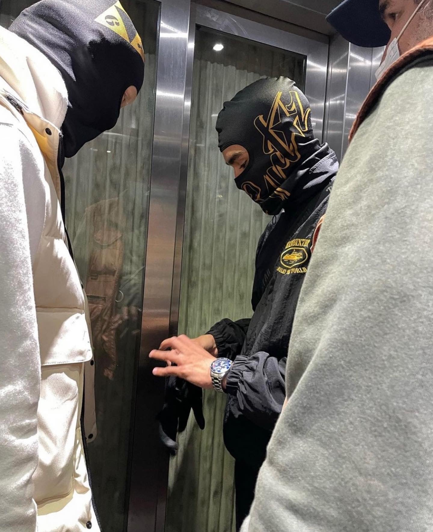 667Ski Mask wanted