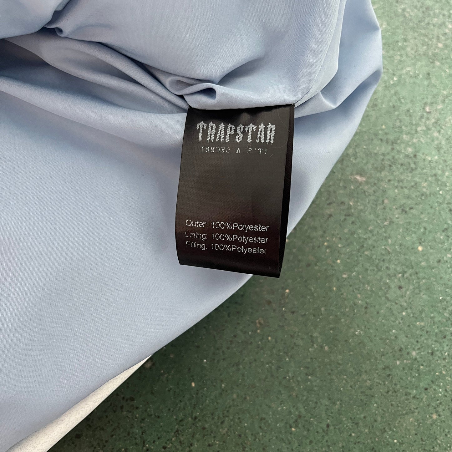 irongate badge gilte-ice blue