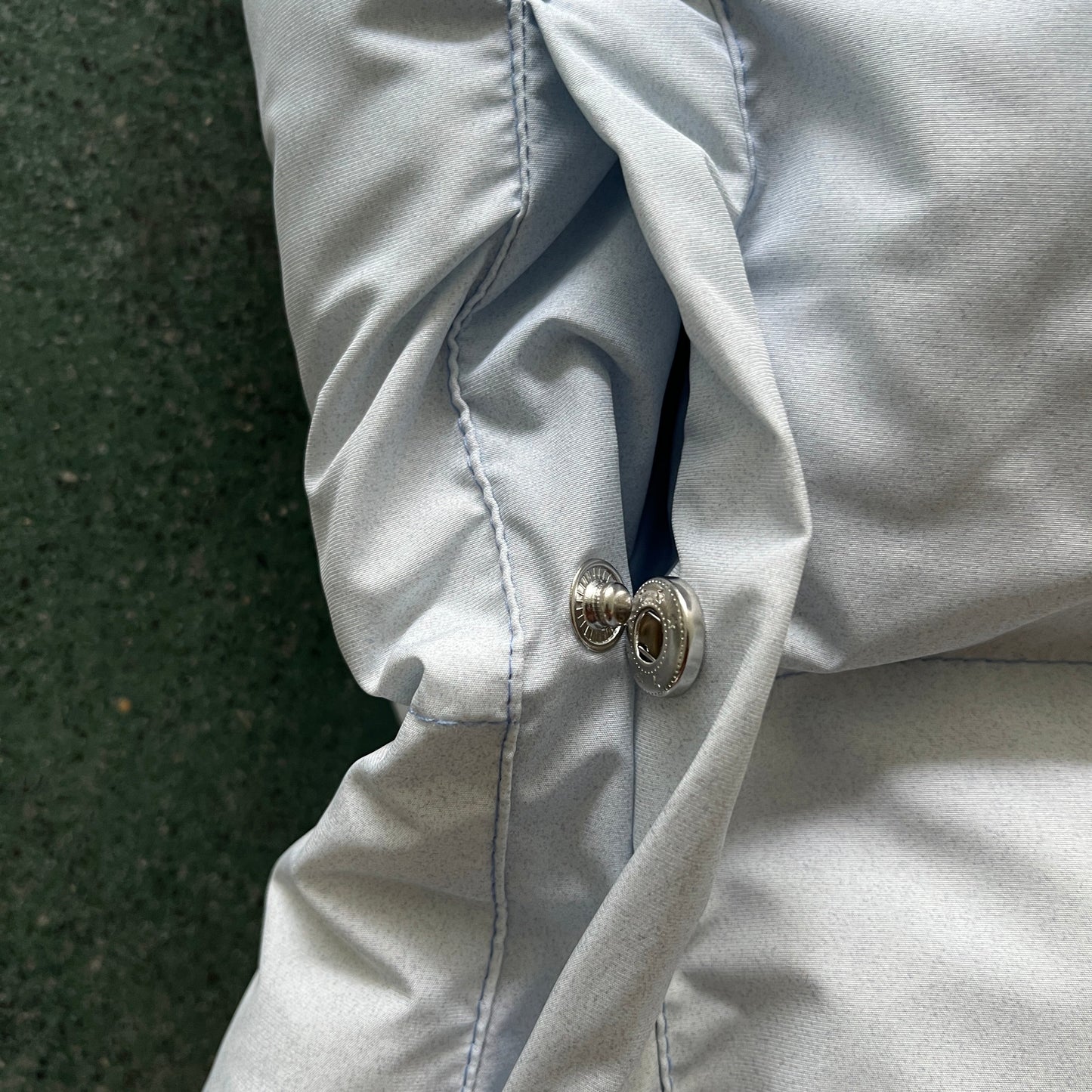 irongate badge gilte-ice blue