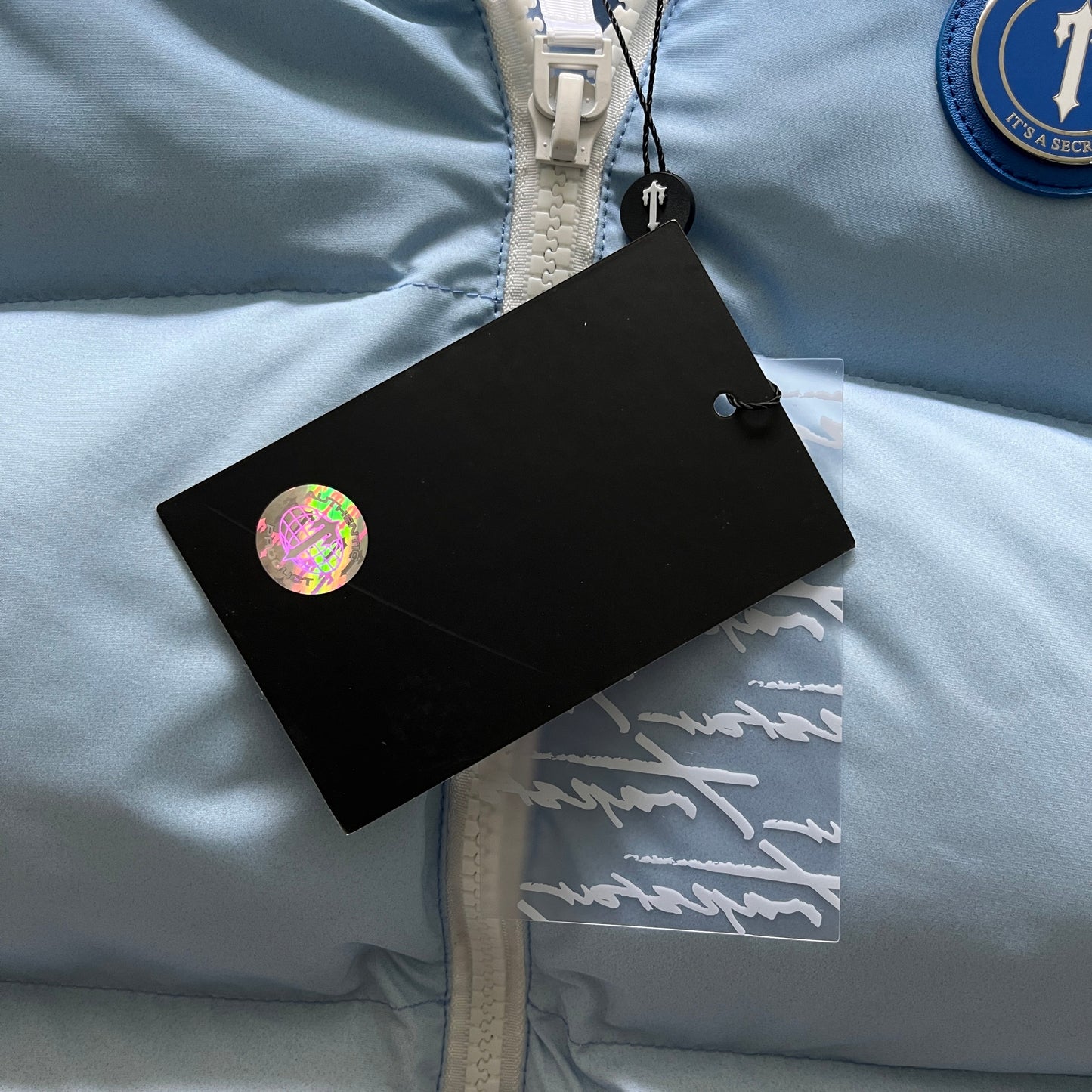 irongate badge gilte-ice blue