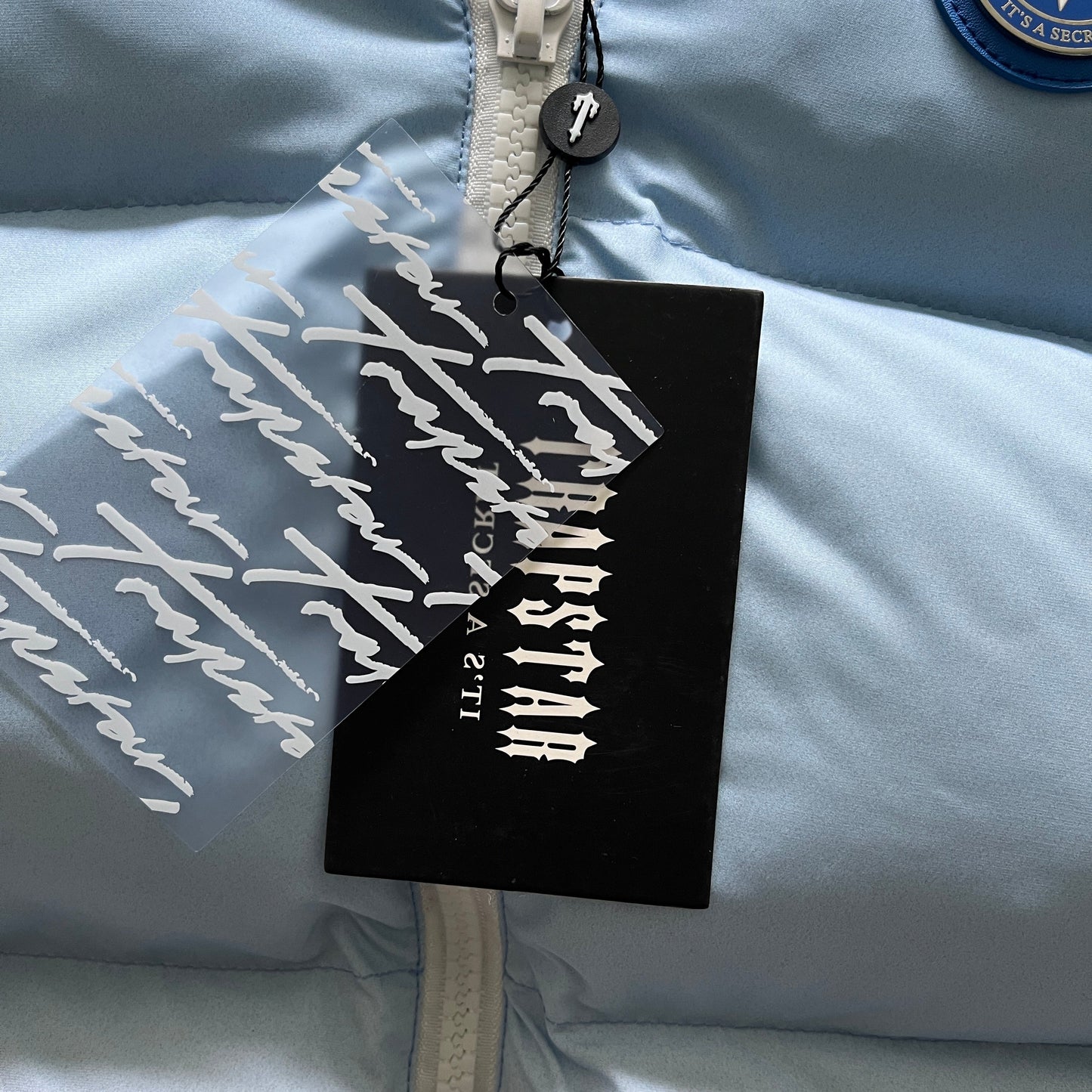 irongate badge gilte-ice blue