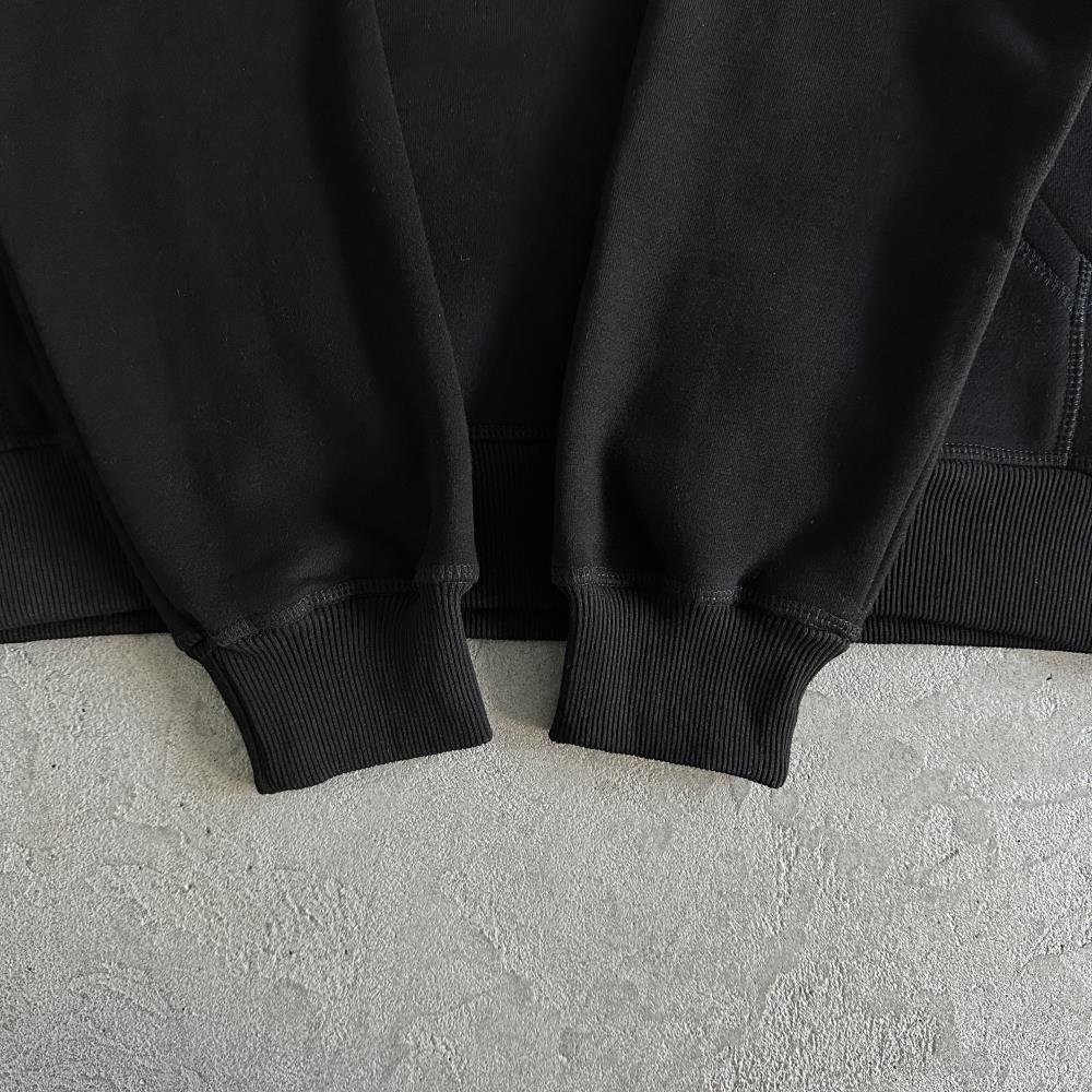 Satin C-star applique suit-black