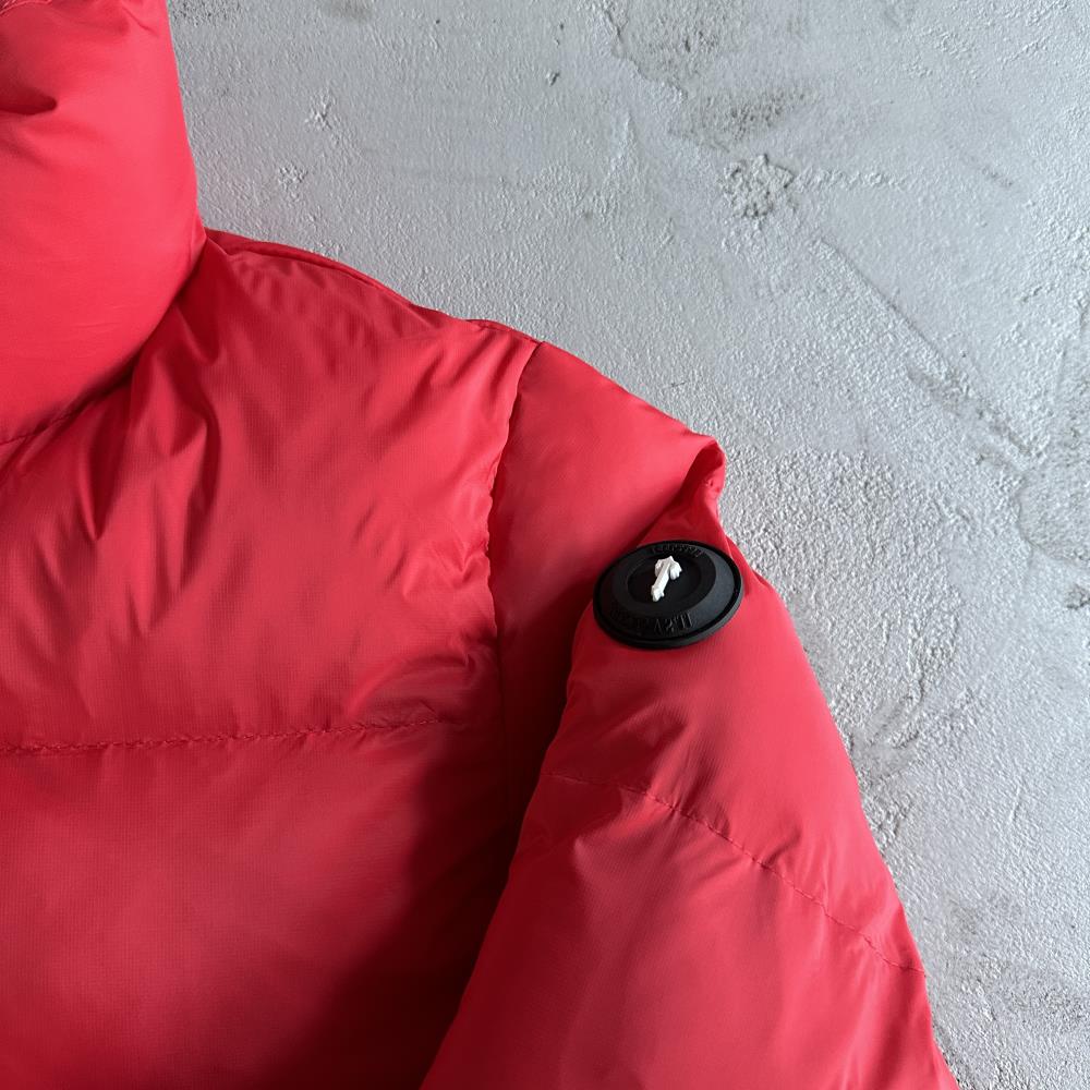 It's a secret puffer jacket