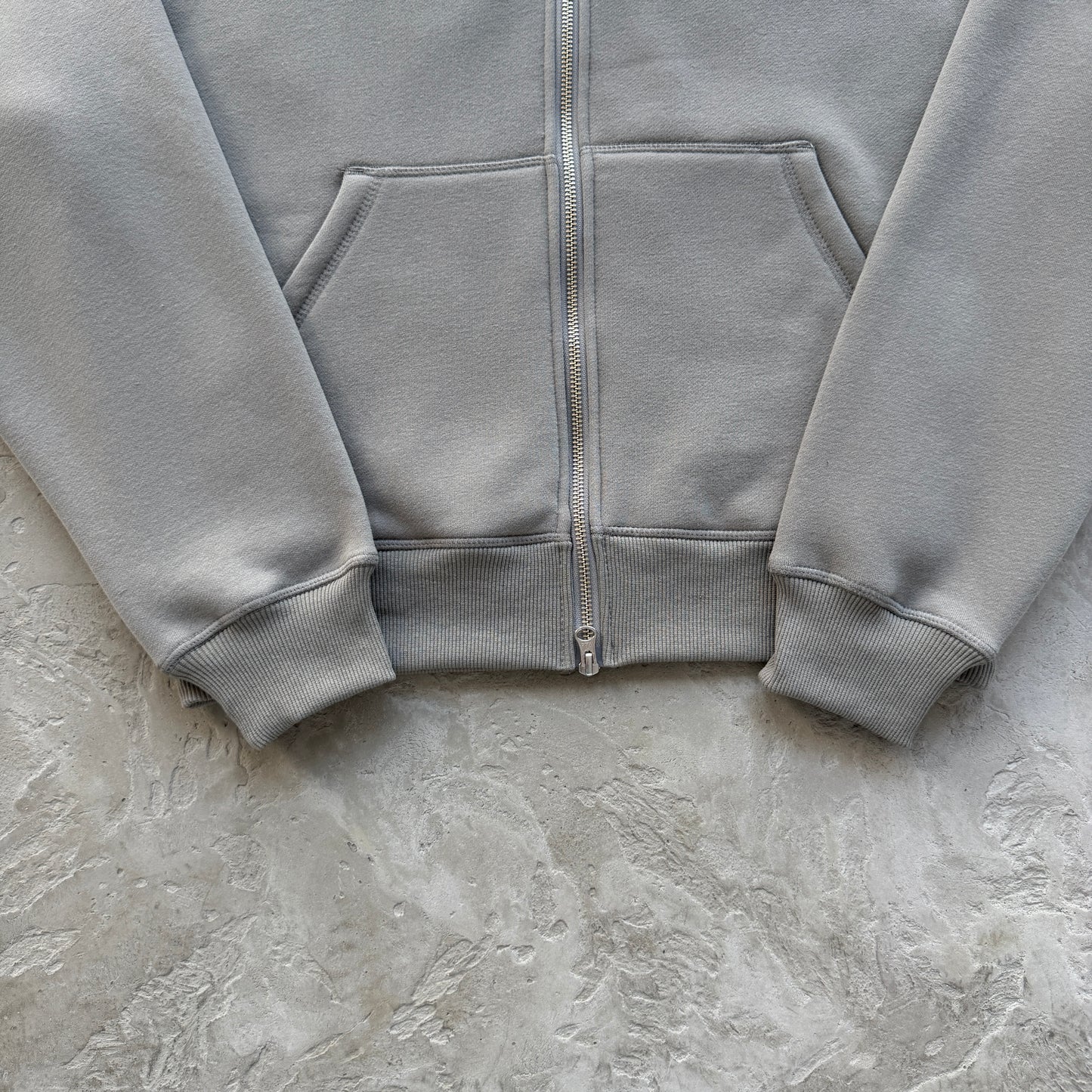 college arch open hem set-grey