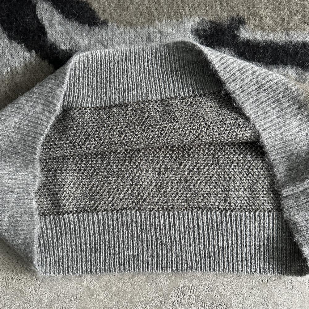 Mohair kmit sweater deep ocean camo grey
