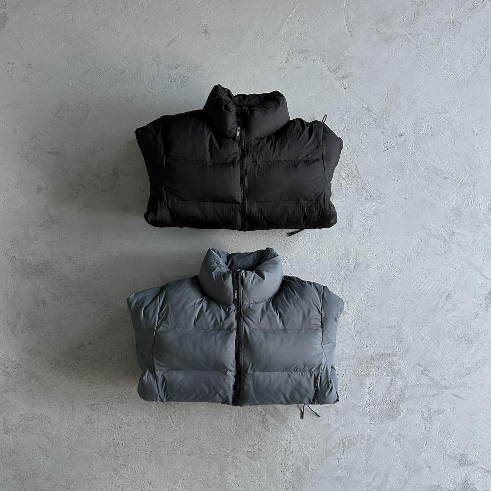 It's a secret puffer jacket BLACK