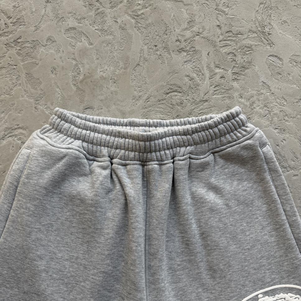 ISLAND PUFF PRINT SWEATSHORT