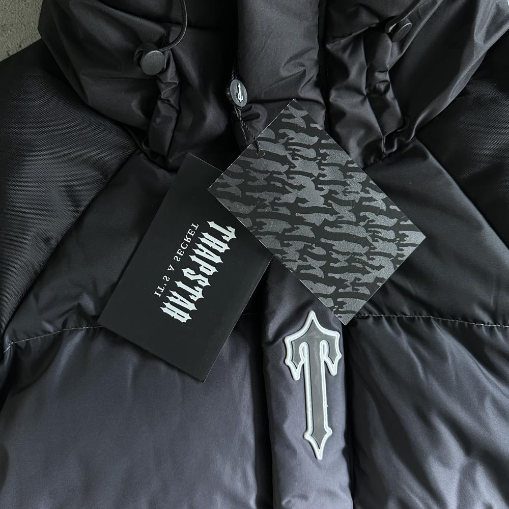 decoded arch puffer-black gradient