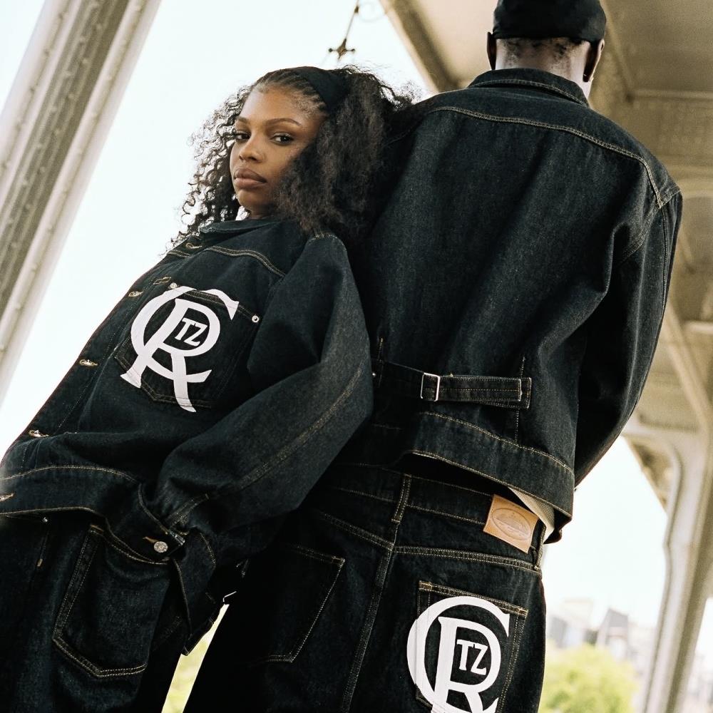 Crest Chainstitch Denim Jacket -Washed Black