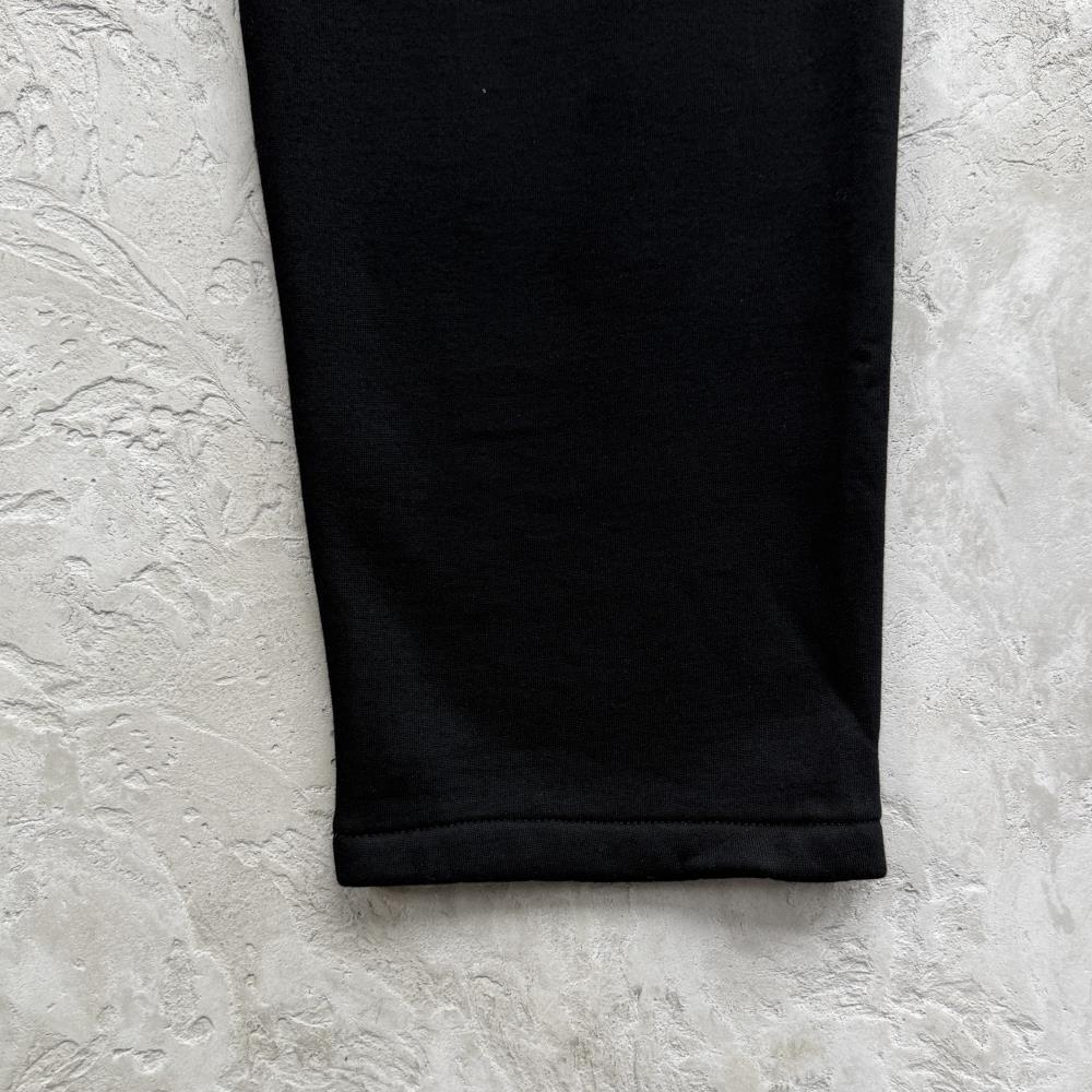 LUNDUN STITCH OPEN HEM -black and red