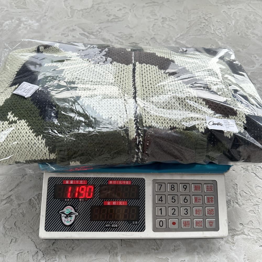alca traz heavy knit zip hoodie-camo