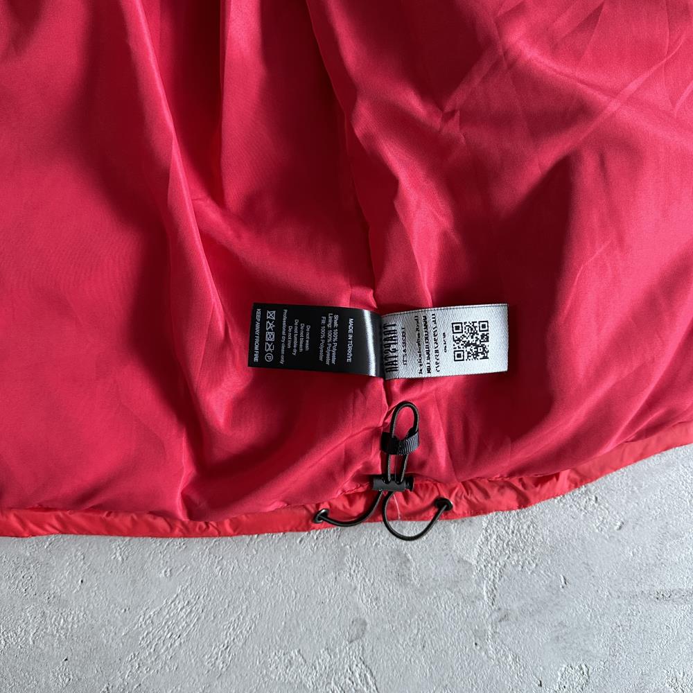 It's a secret puffer jacket