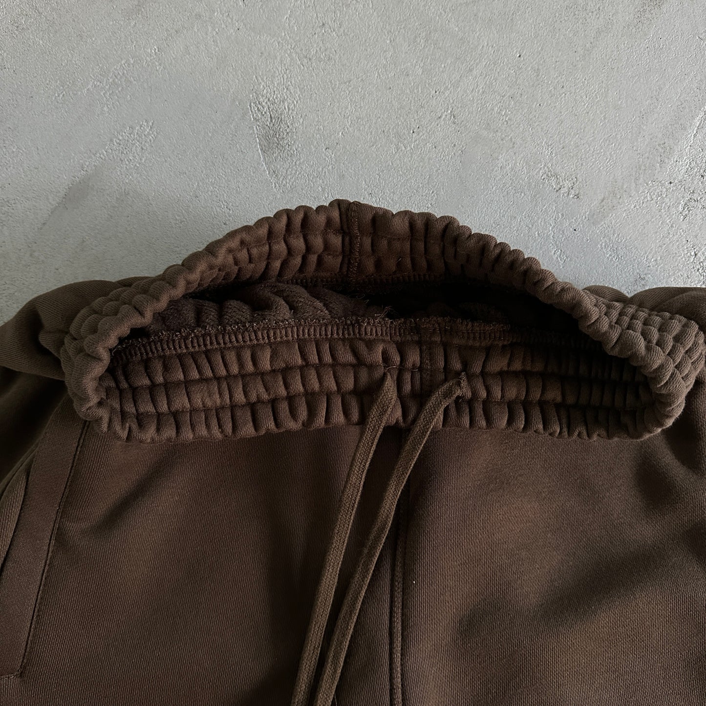 island puff print zip set-brown