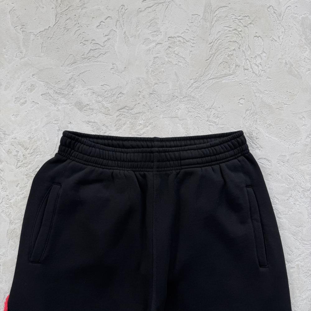 LUNDUN STITCH OPEN HEM -black and red