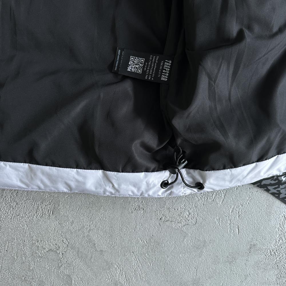 decoded arch puffer-black gradient