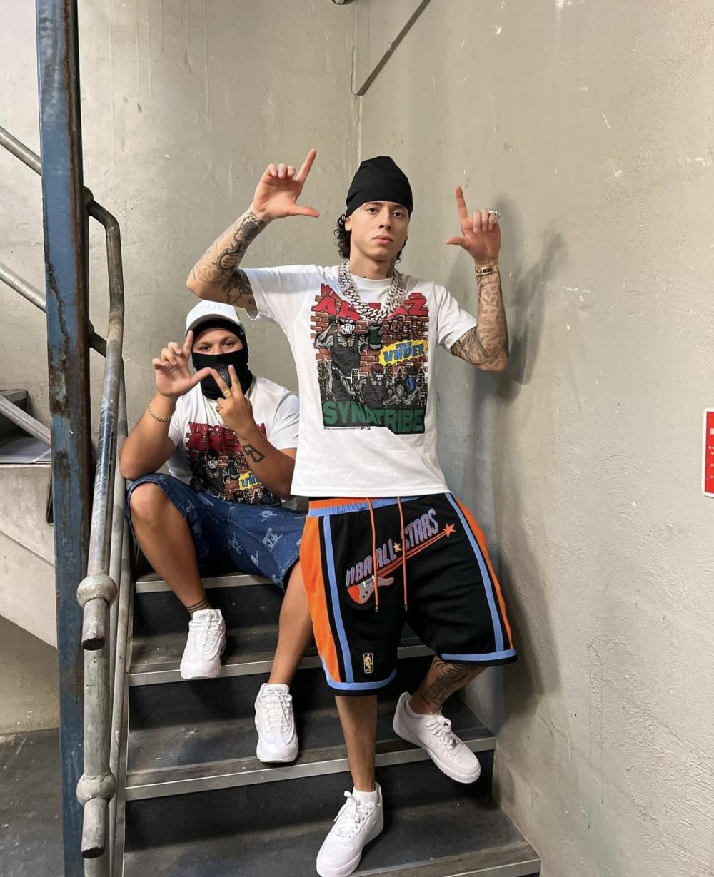sygang graffiti tee