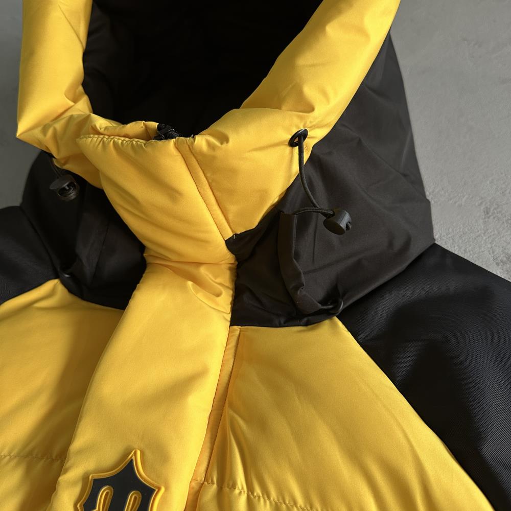 Decoded Arch Puffer Jacket Black Yellow