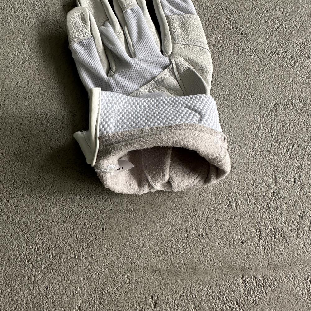 (Genuine cowhide) White leather gloves