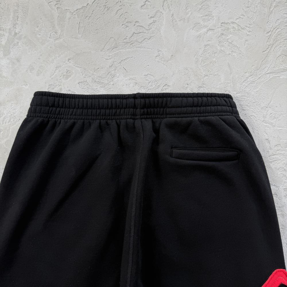 LUNDUN STITCH OPEN HEM -black and red
