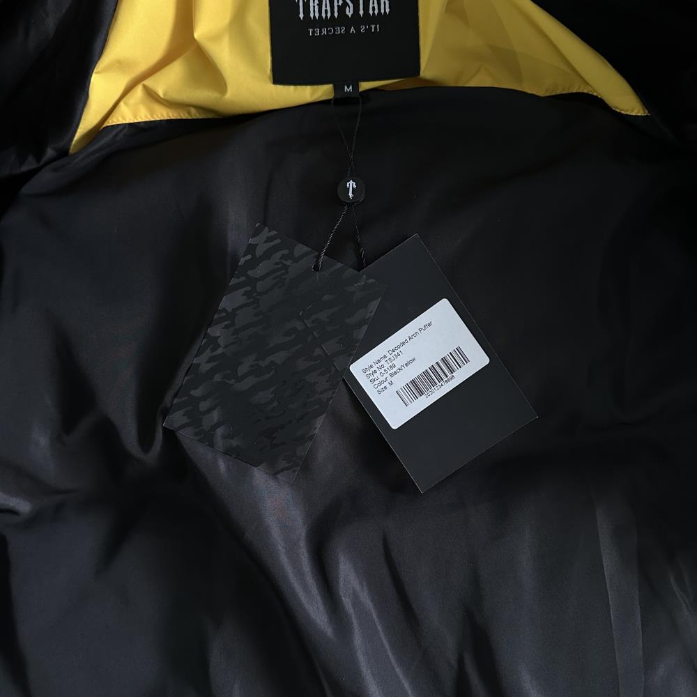 Decoded Arch Puffer Jacket Black Yellow