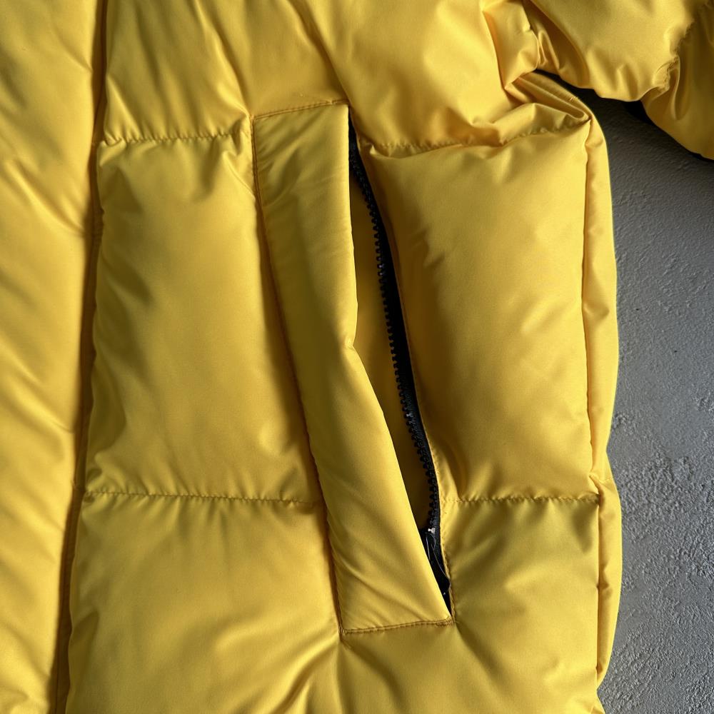 Decoded Arch Puffer Jacket Black Yellow
