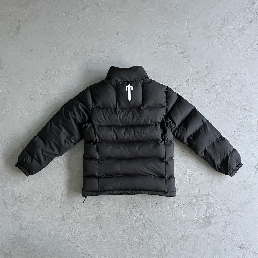 It's a secret puffer jacket BLACK
