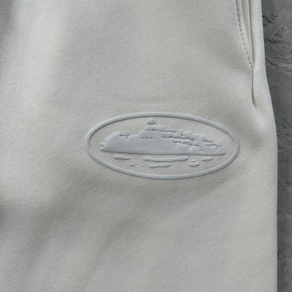 ISLAND PUFF PRINT SWEATSHORT [OFF WHITE]