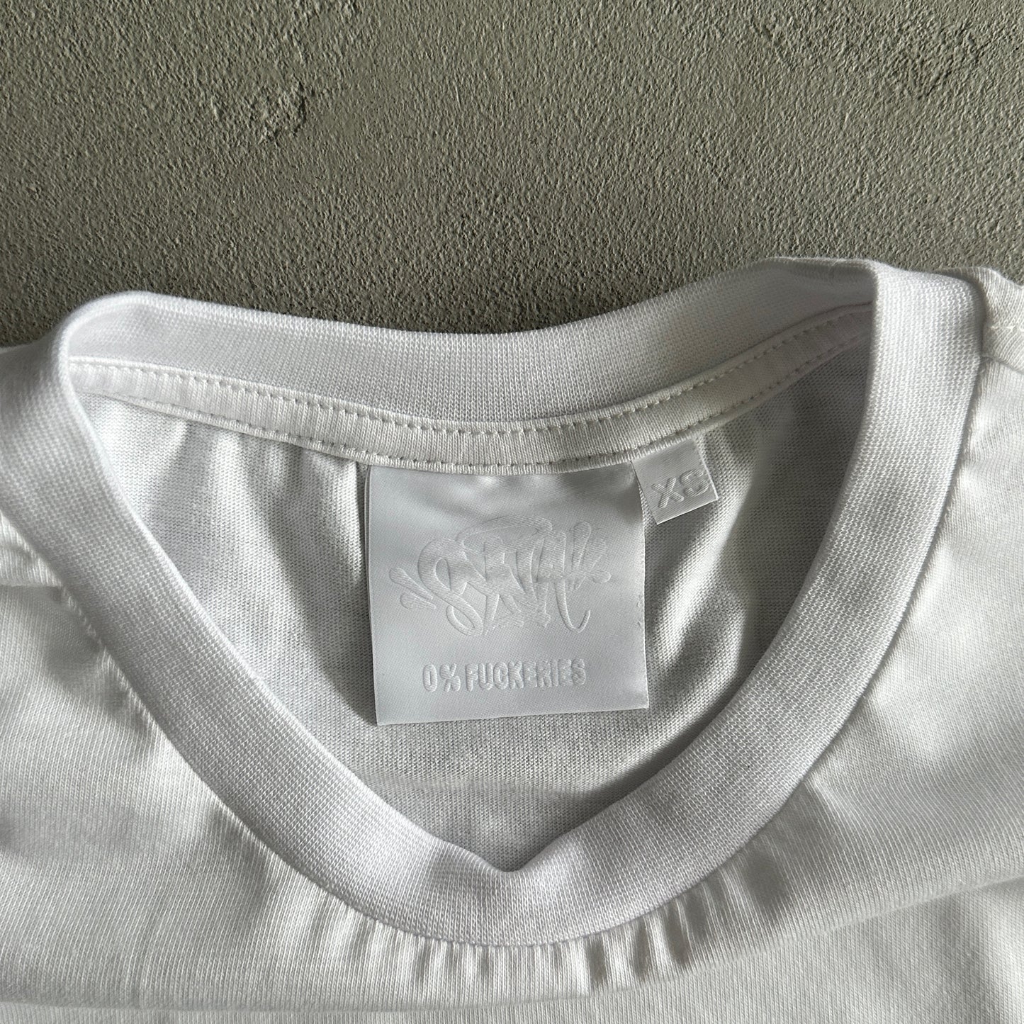 SY grinder tee white