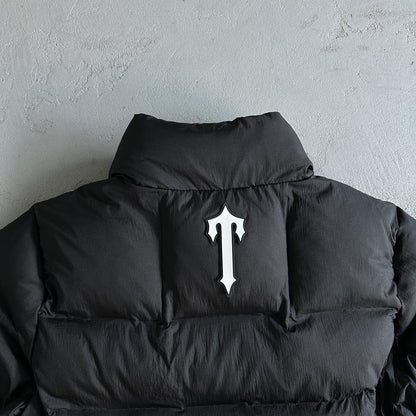 It's a secret puffer jacket BLACK