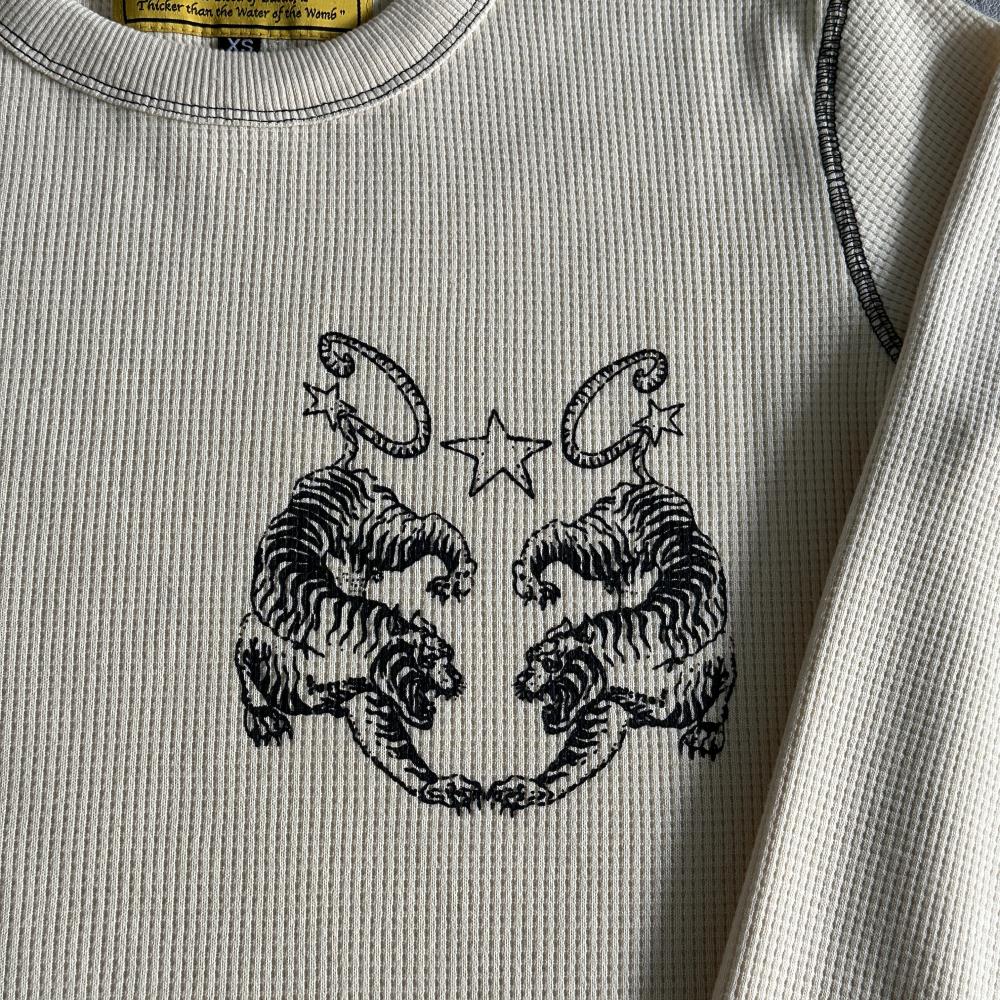[Special Offer] Waffle Tiger Stars Long Sleeve-Beige