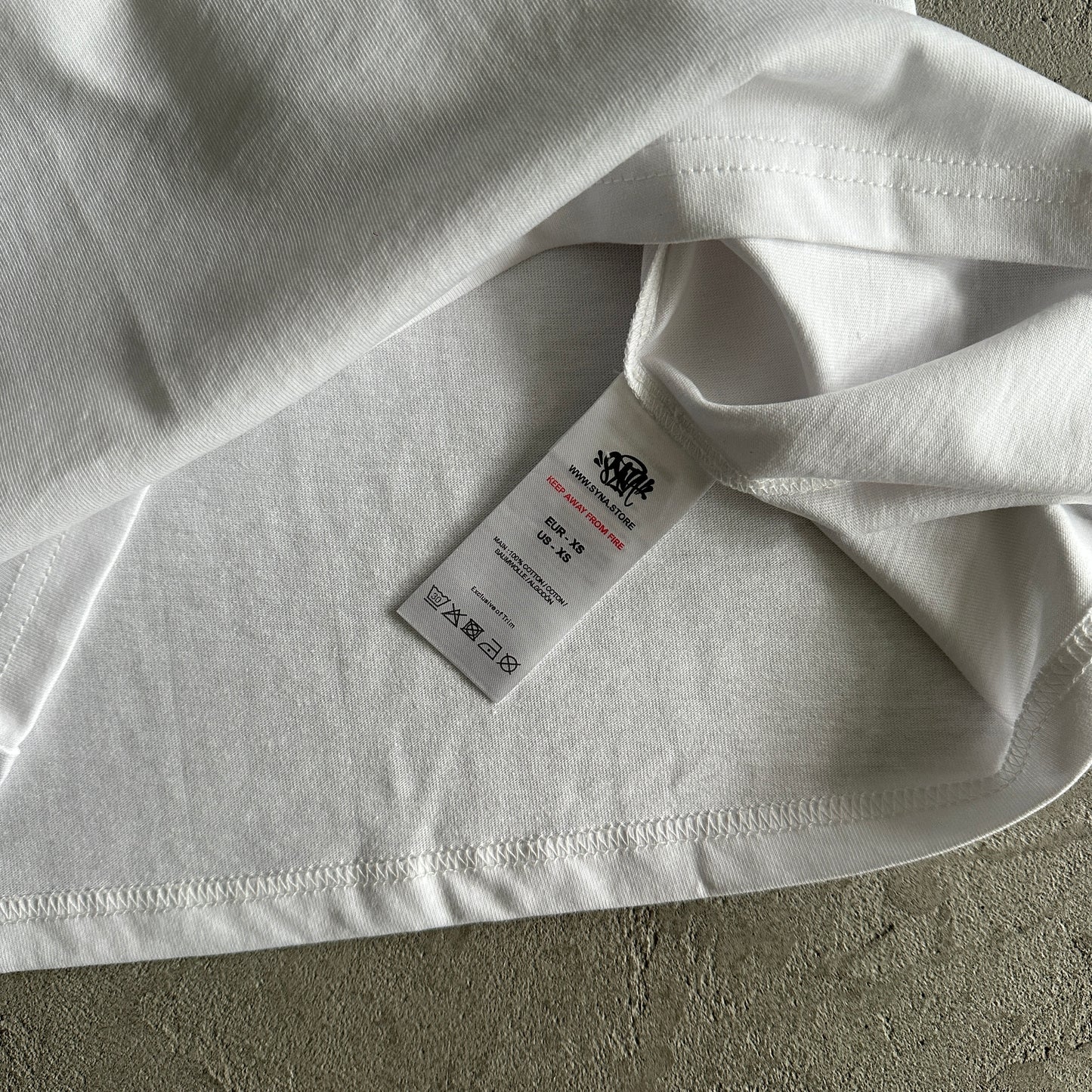SY grinder tee white