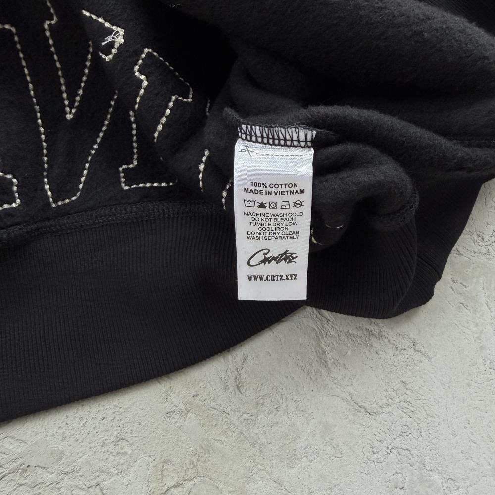LUNDUN STITCH OPEN HEM -black and red