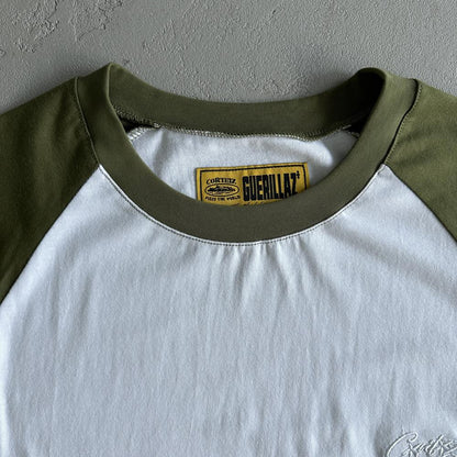 Contrast color shoulder long sleeve tee
