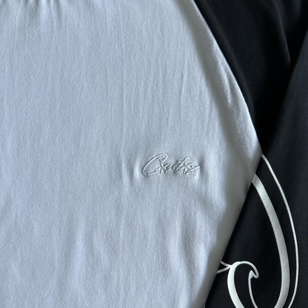 Contrast color shoulder long sleeve tee