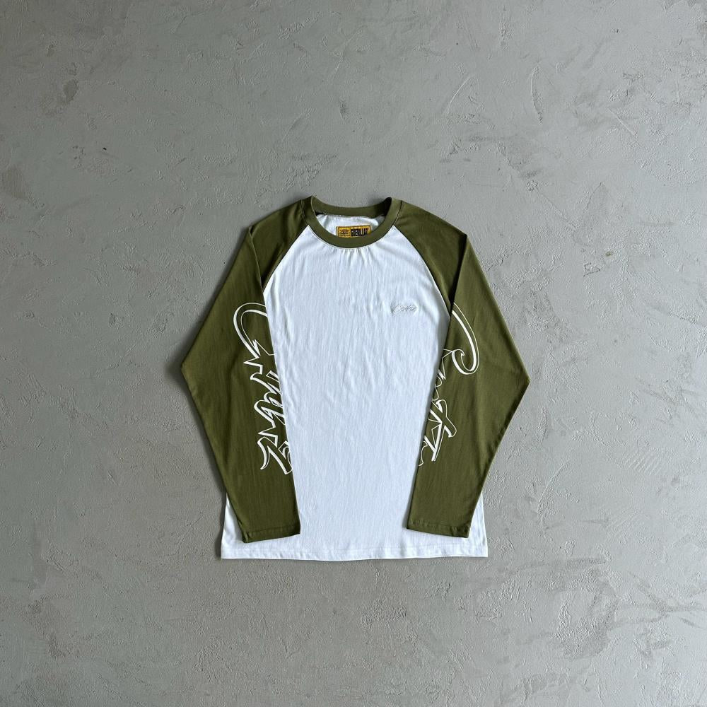 Contrast color shoulder long sleeve tee