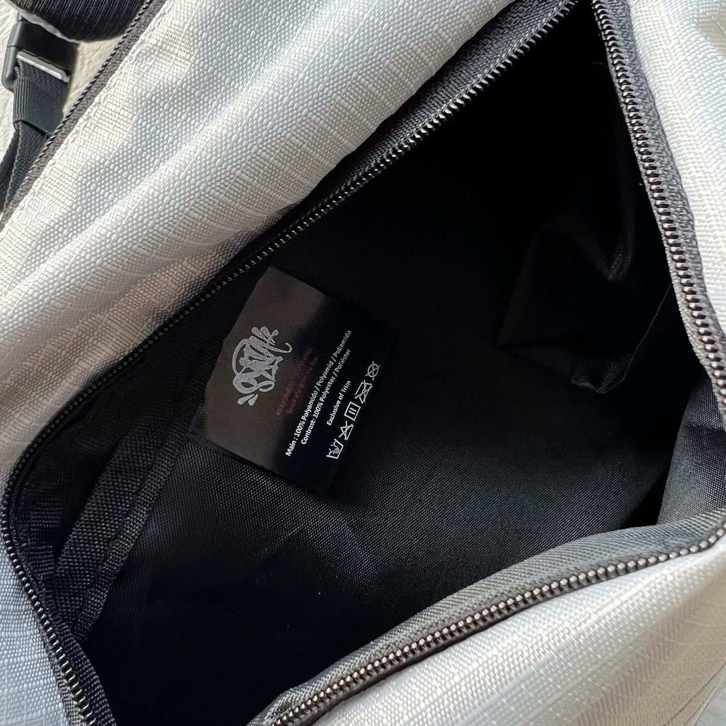sy BAG