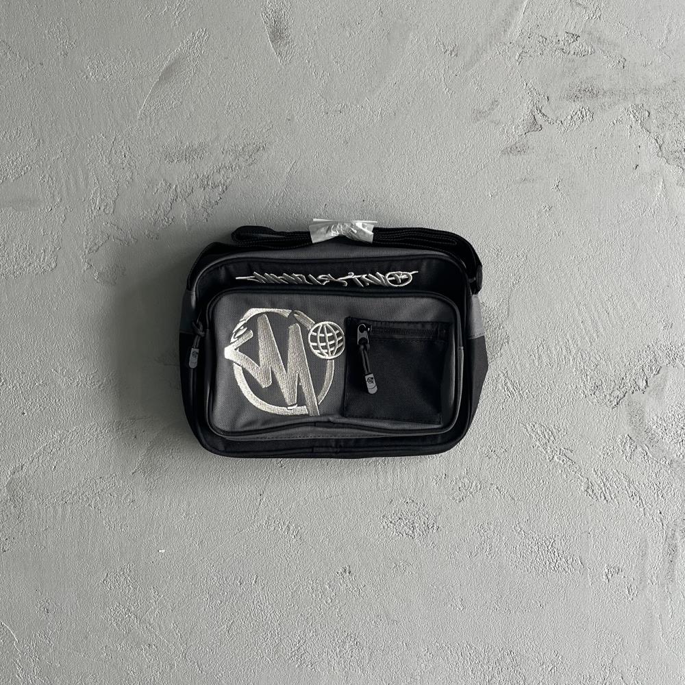 MT-gray and black color matching satchel
