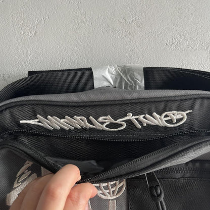 MT-gray and black color matching satchel